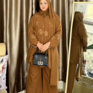 lady wearing a Brown co ords