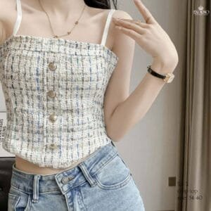 Midnight Noir Lace Tunic – Victorian-Inspired Puff Sleeve Statement Top